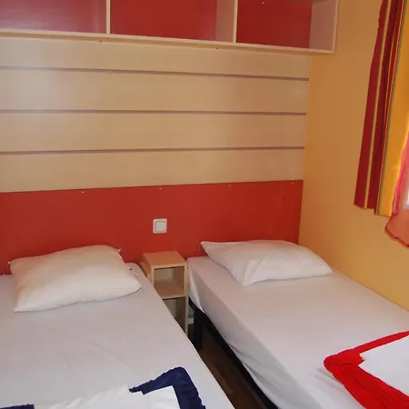 Campeggio Camping La Licorne Provins